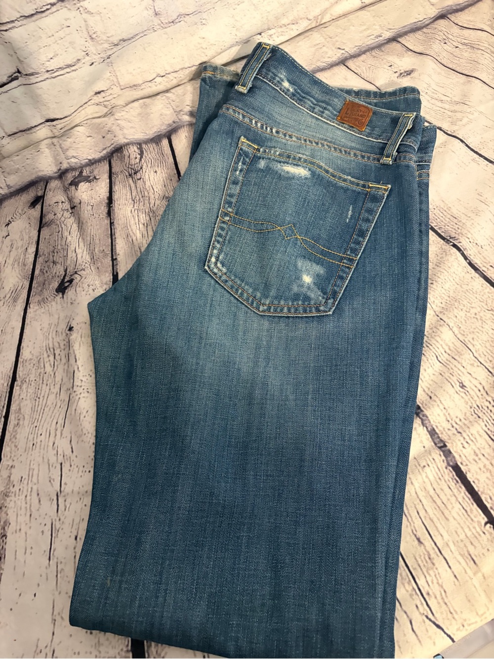 Lucky Brand Classic Women's Blue Denim Jeans - Size 12/31
